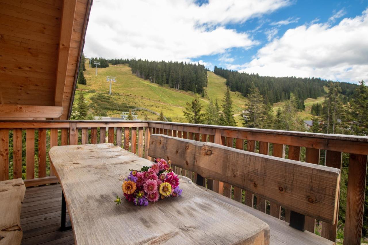 Chalet Risus Vallis ลาคทาล ภายนอก รูปภาพ