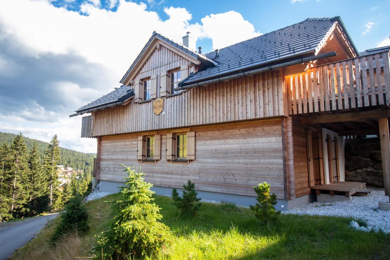 Chalet Risus Vallis ลาคทาล ภายนอก รูปภาพ