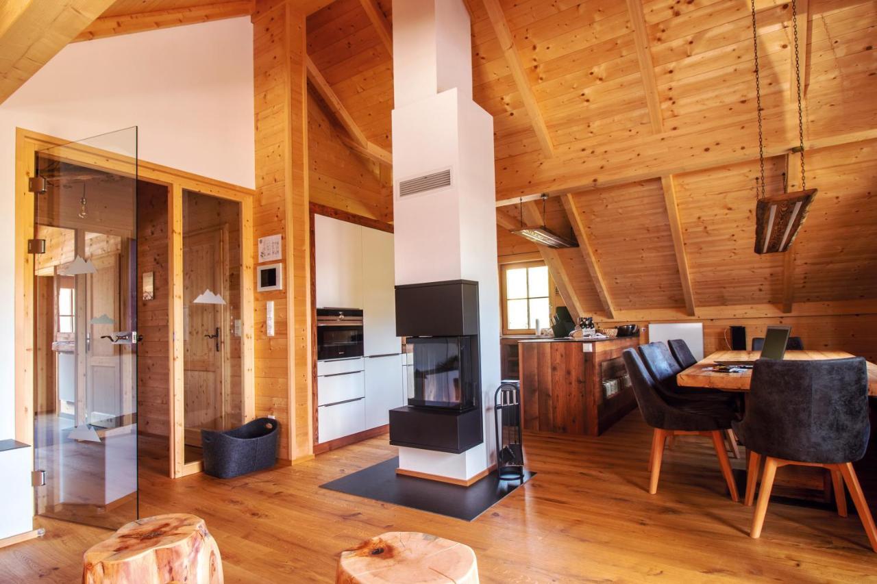 Chalet Risus Vallis ลาคทาล ภายนอก รูปภาพ