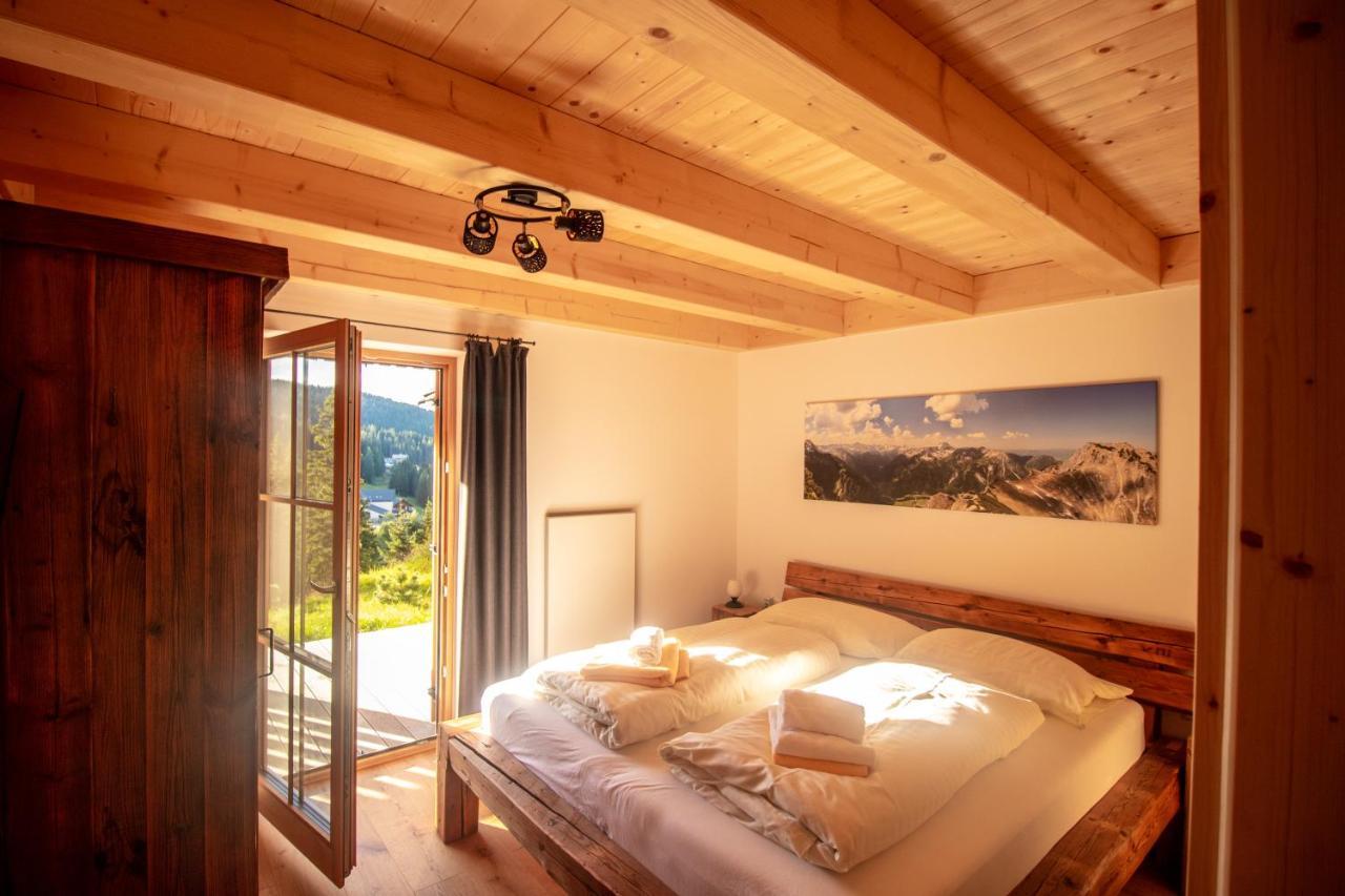 Chalet Risus Vallis ลาคทาล ภายนอก รูปภาพ