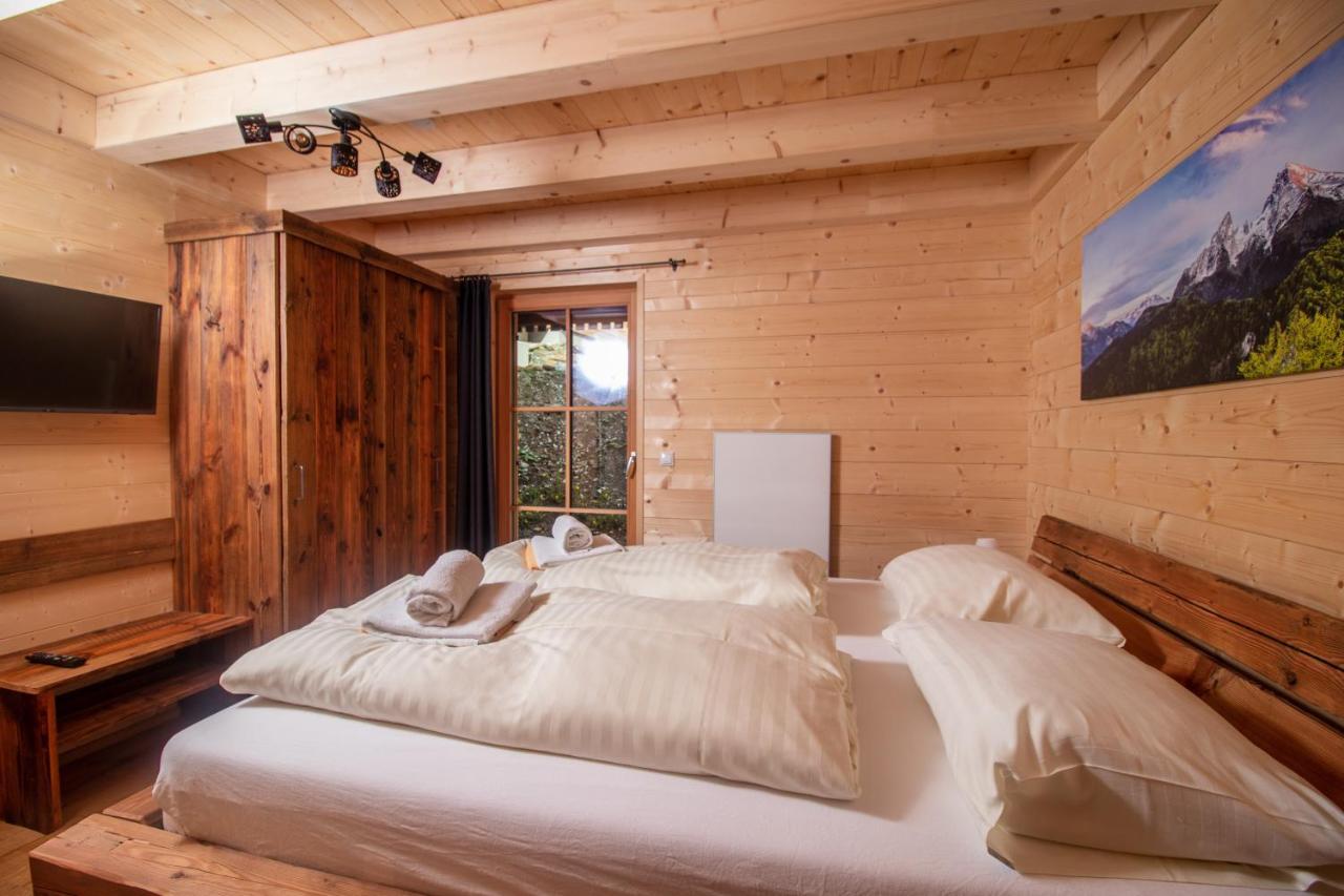 Chalet Risus Vallis ลาคทาล ภายนอก รูปภาพ